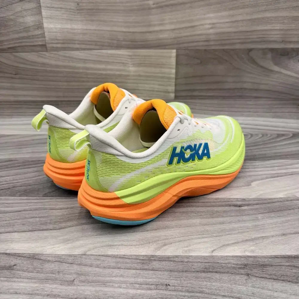 Hoka skyflow neon
